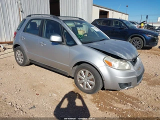 SUZUKI SUZUKI SX4 PREMIUM/TECH VALU PKG (NAV)