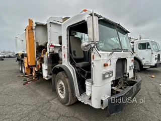 PETERBILT 320