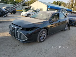 TOYOTA AVALON XLE