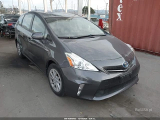 TOYOTA TOYOTA PRIUS V THREE