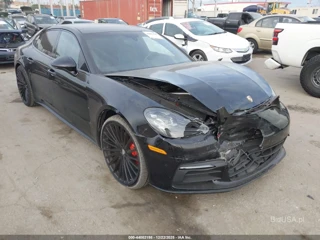 PORSCHE PORSCHE PANAMERA 4