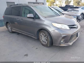 TOYOTA TOYOTA SIENNA XLE 8 PASSENGER