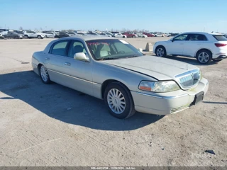 LINCOLN LINCOLN TOWN CAR SIGNATURE