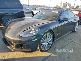 PORSCHE PANAMERA 2