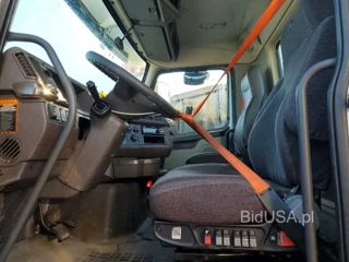 VOLVO VNL