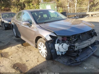 TOYOTA TOYOTA CAMRY HYBRID LE