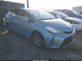TOYOTA TOYOTA PRIUS V TWO