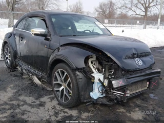 VOLKSWAGEN VOLKSWAGEN BEETLE 2.0T DUNE