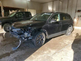 VOLKSWAGEN TIGUAN SE
