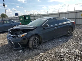 TOYOTA AVALON XLE
