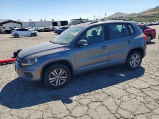 VOLKSWAGEN TIGUAN S