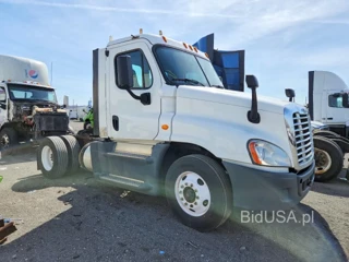 FREIGHTLINER CASCADIA 1