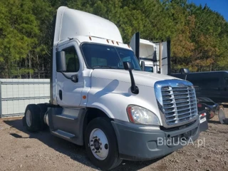 FREIGHTLINER CASCADIA 1