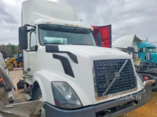 VOLVO VNL