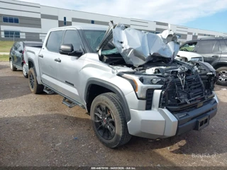 TOYOTA TOYOTA TUNDRA SR5