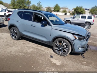 VOLVO VOLVO XC40 B5 PLUS DARK THEME
