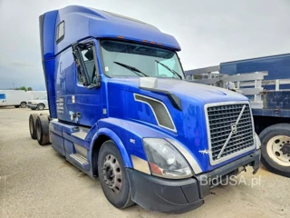 VOLVO VNL