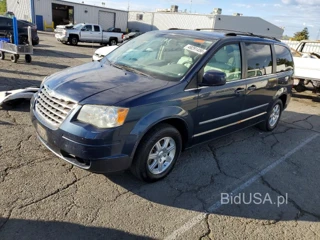 CHRYSLER TOWN & COUNTRY TOURING