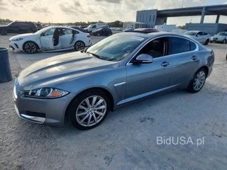JAGUAR XF 2.0T PREMIUM