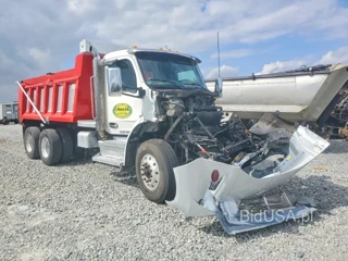 PETERBILT 548