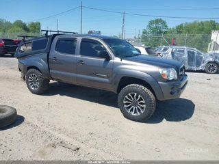 TOYOTA TOYOTA TACOMA BASE V6