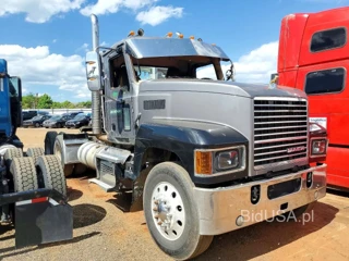MACK PINNACLE