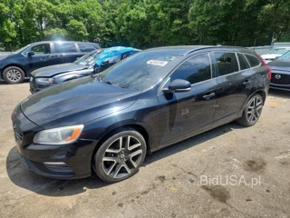 VOLVO V60 T5 DYNAMIC