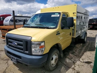FORD ECONOLINE E450 SUPER DUTY CUTAWAY VAN