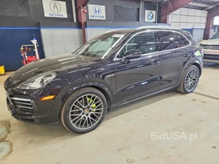 PORSCHE CAYENNE SE HYBRID