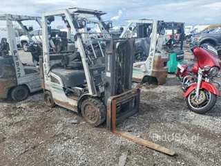 UNICARIERS FORKLIFT