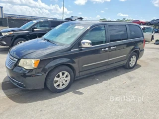 CHRYSLER TOWN & COUNTRY TOURING
