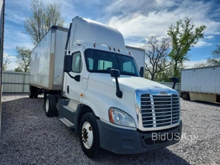 FREIGHTLINER CASCADIA 125