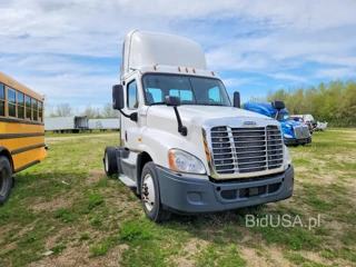 FREIGHTLINER CASCADIA 1