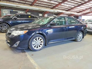TOYOTA CAMRY HYBRID XLE