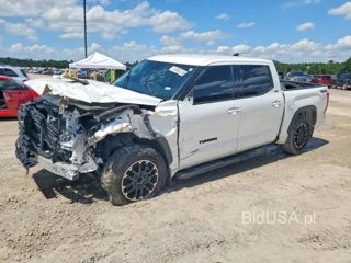 TOYOTA TUNDRA SR5