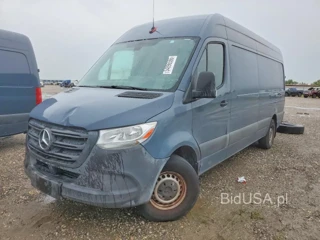 MERCEDES-BENZ SPRINTER 2500