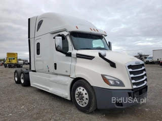FREIGHTLINER CASCADIA 126