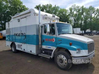 FREIGHTLINER MEDIUM CONVENTIONAL FL60