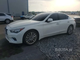 INFINITI Q50 LUXE
