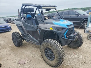 POLARIS RZR