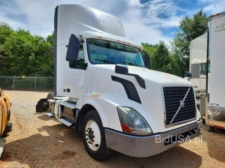 VOLVO VNL