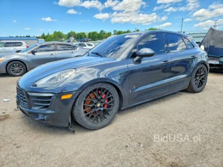 PORSCHE MACAN GTS