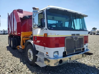 AUTOCAR LLC XPEDITOR