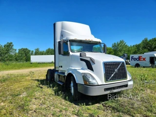 VOLVO VNL