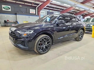 AUDI Q8 PROGRESSIV S-LINE