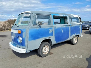 VOLKSWAGEN BUS