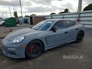 PORSCHE PANAMERA 2