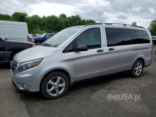 MERCEDES-BENZ METRIS
