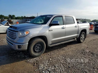 TOYOTA TUNDRA PLATINUM