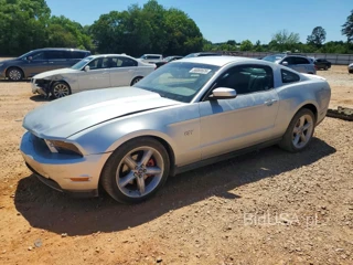 FORD MUSTANG GT